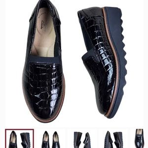 Clarks Collection "croc" loafer size 11
